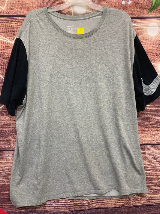 Men’s Nike shirt sz 3x