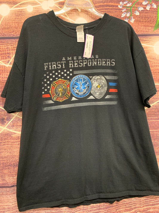 Men’s first responder shirt sz xl