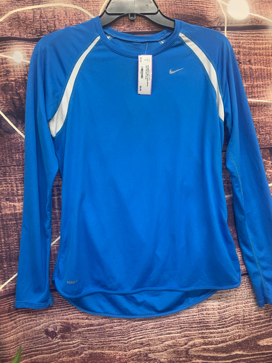 Women’s Nike shirt sz large