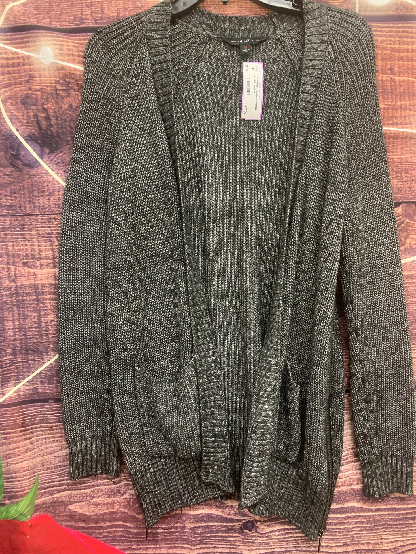 Women’s cardigan sz med