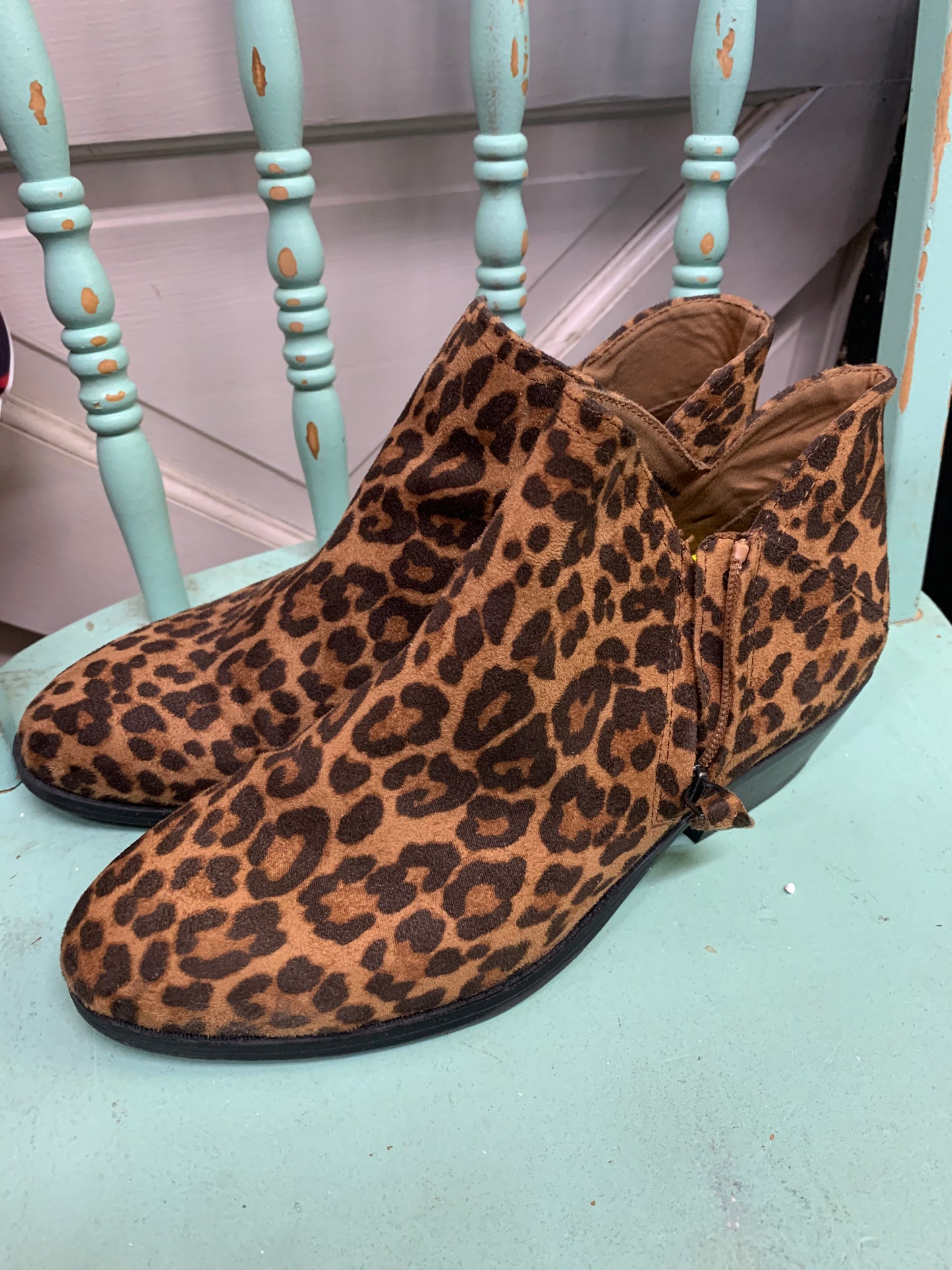 So leopard bootie