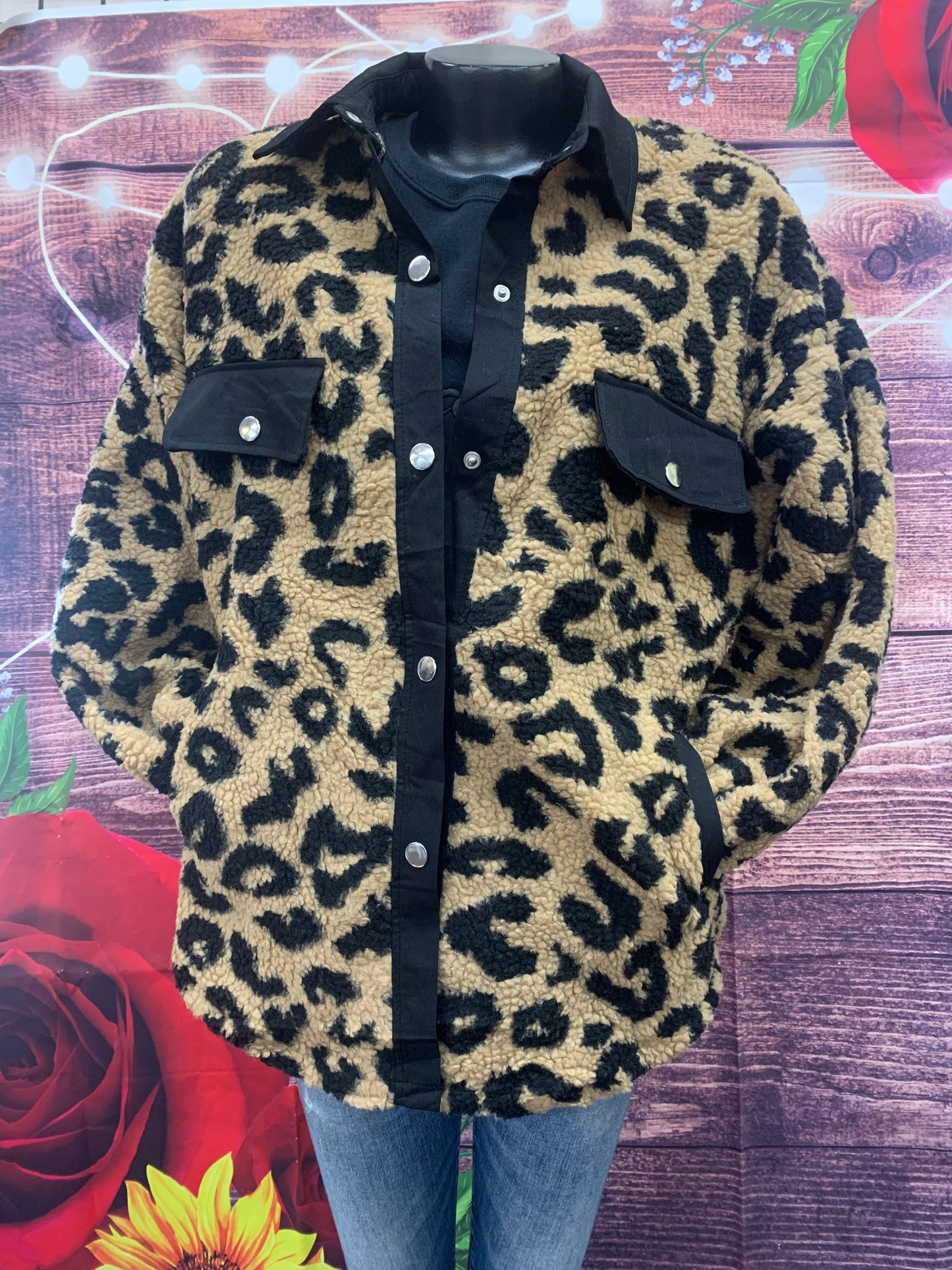 Oversized leopard/black Sherpa Shacket (m-xl)