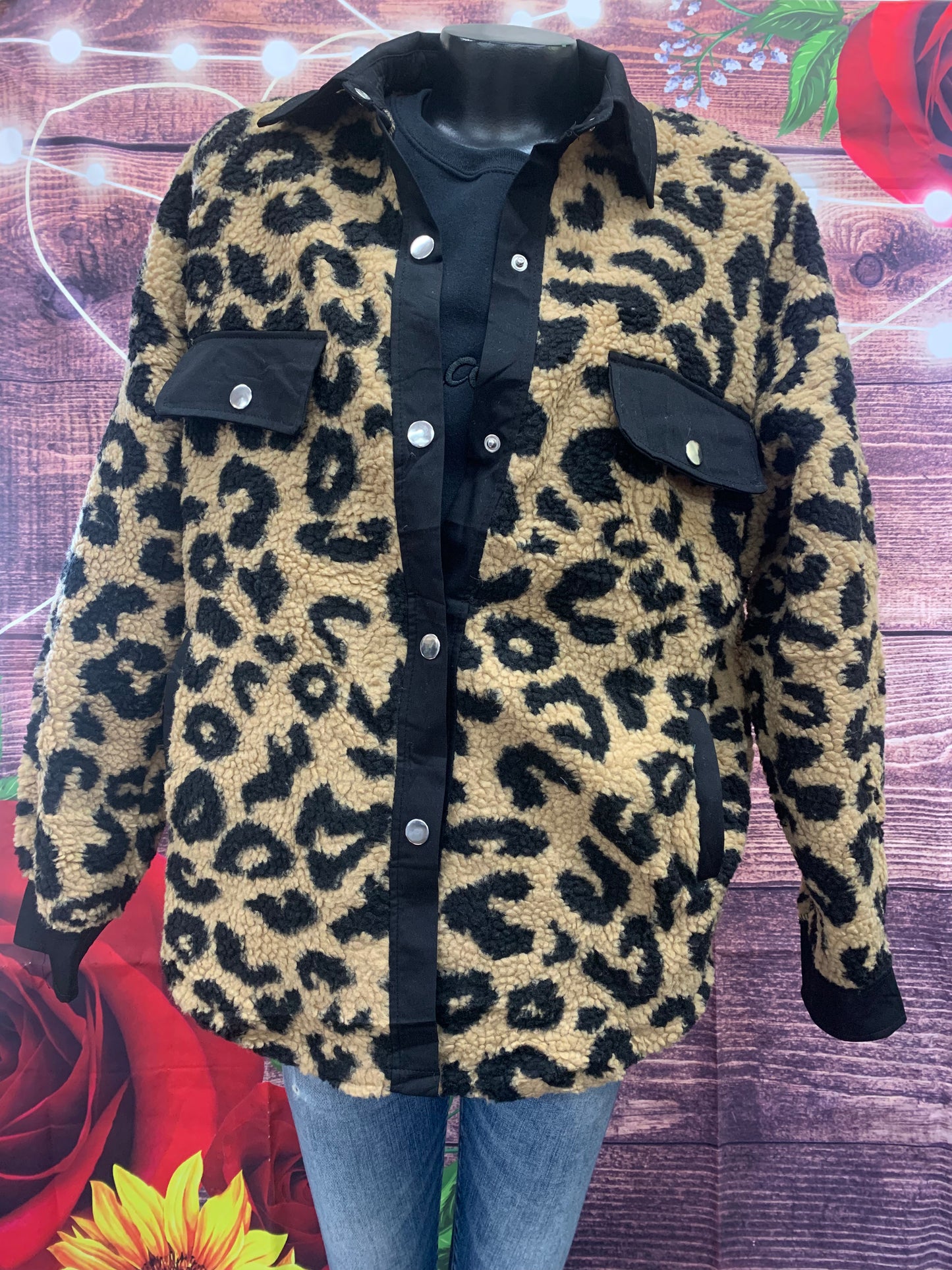 Oversized leopard/black Sherpa Shacket (m-xl)